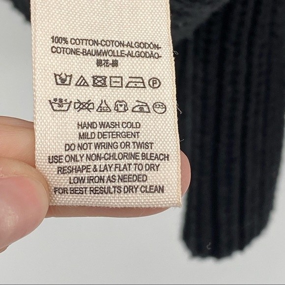 NWOT Free People V Neck Bell Sleeve Cableknit Sweater Damsel BLACK size M - Picture 8 of 8